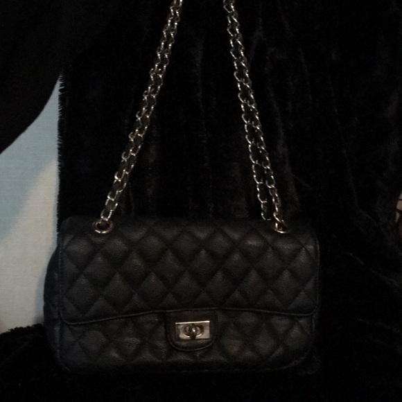 Handbags - Quilted flap bag w chain shoulder straps